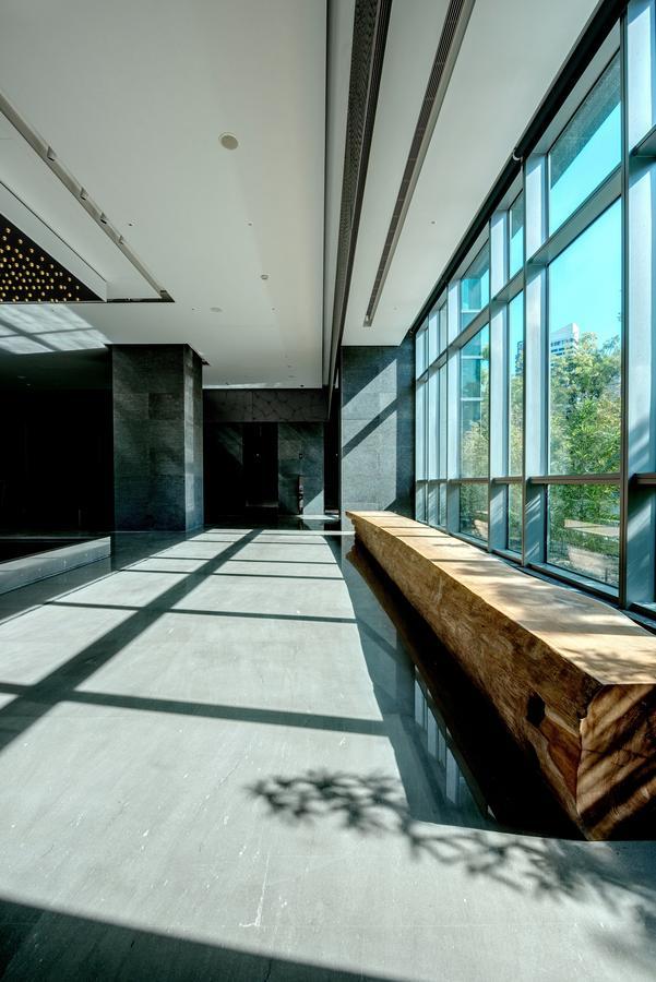 Silks Club Hotell Kaohsiung Exteriör bild Interior of the museum