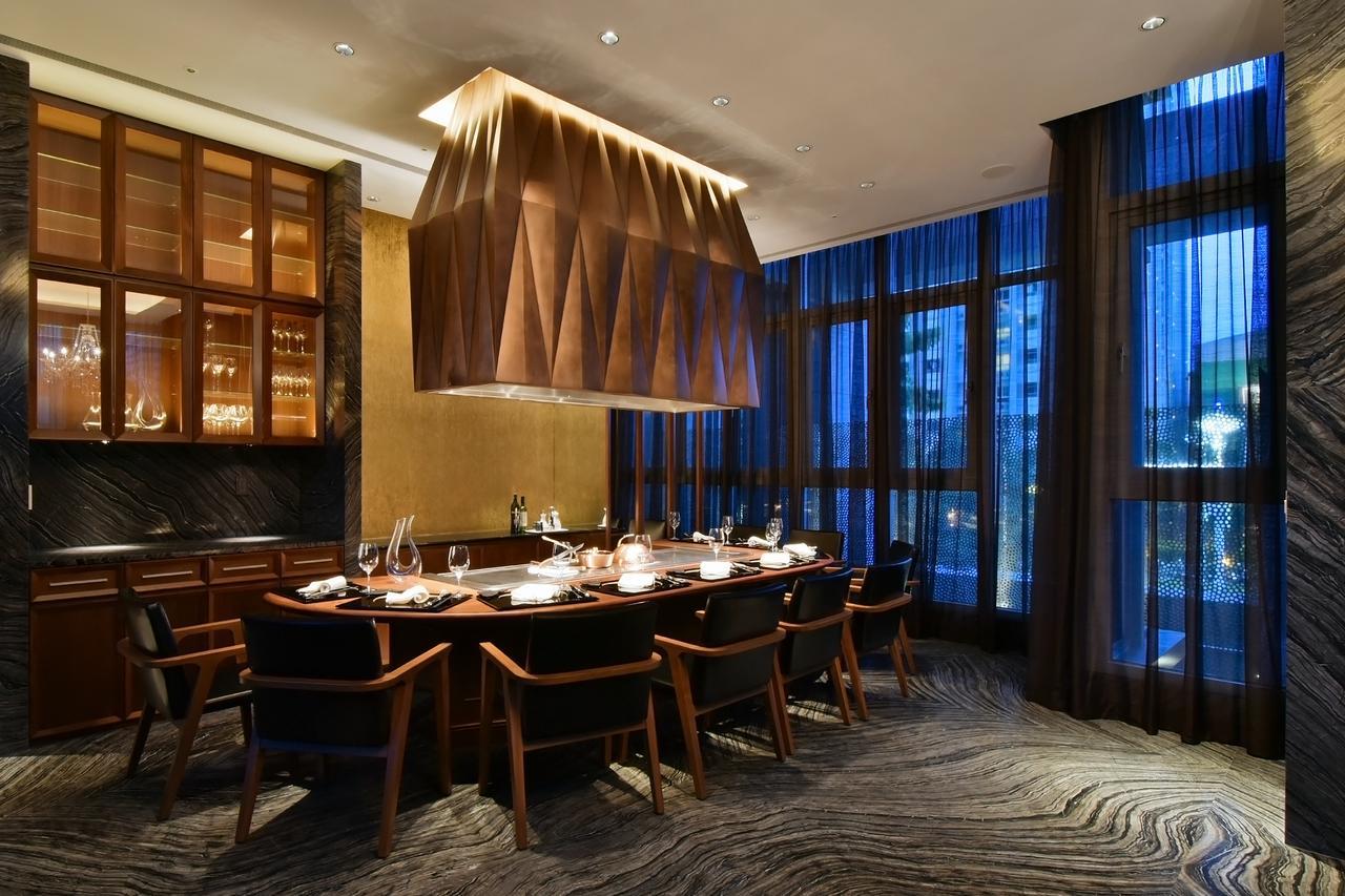 Silks Club Hotell Kaohsiung Exteriör bild The interior of the restaurant